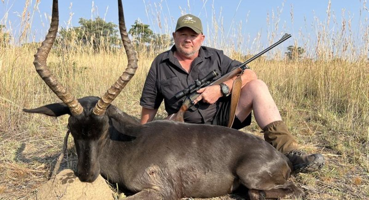 Hunting Black Impala in South Africa - Hunt Nation Hunting Black Impala in South Africa - Hunt Nation