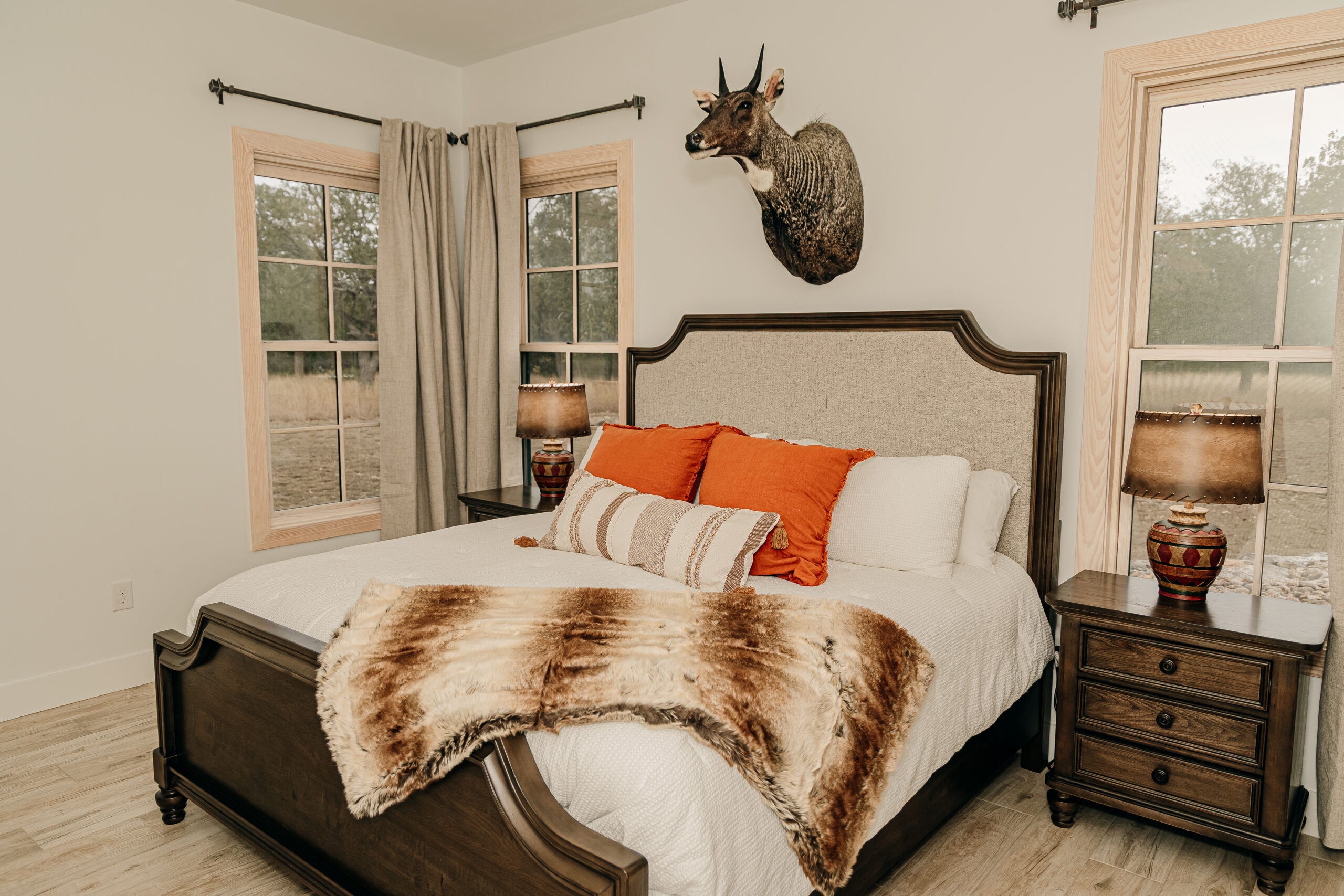 TX #305 Bedroom lodge