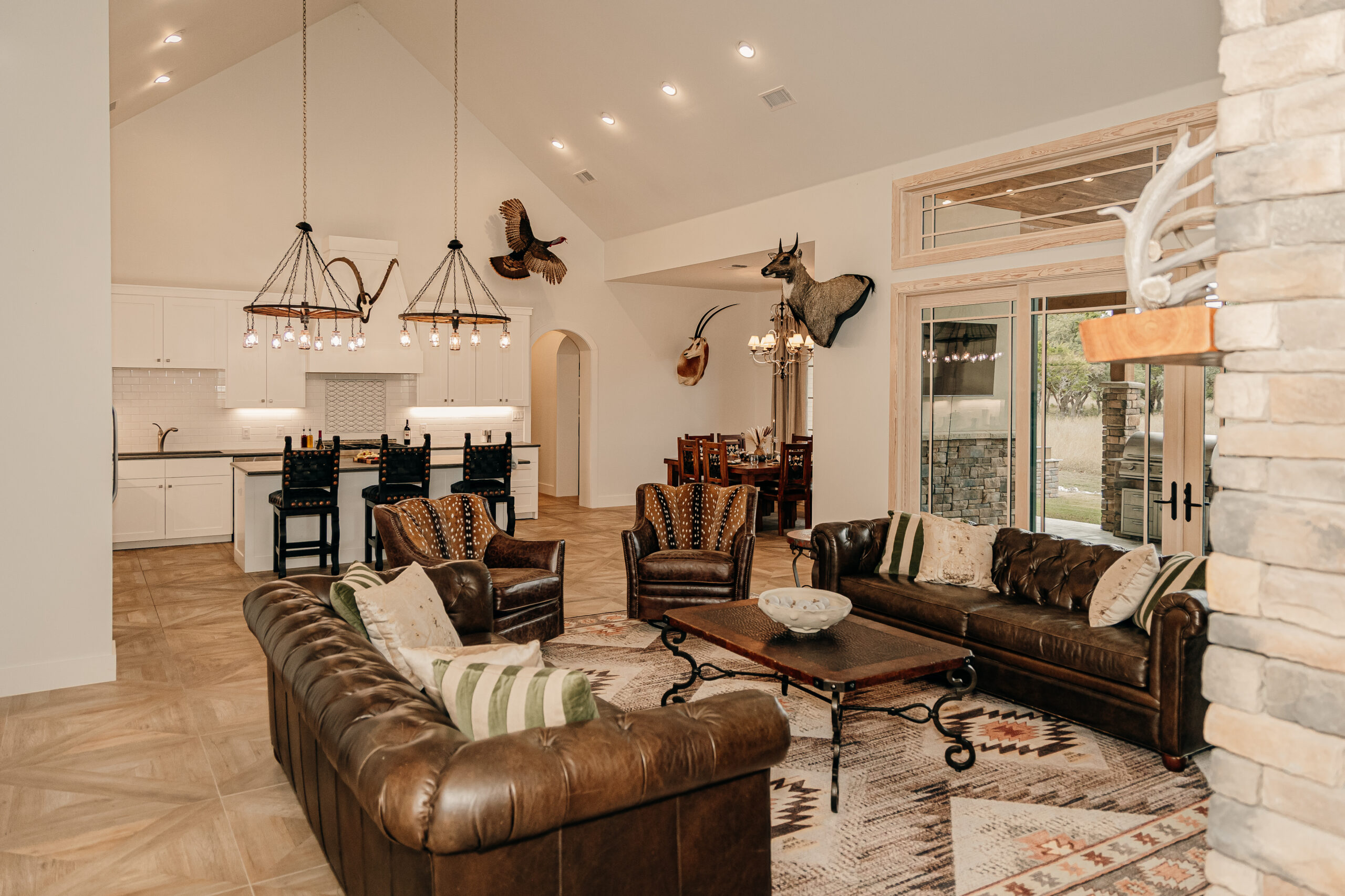 TX #305 Living room